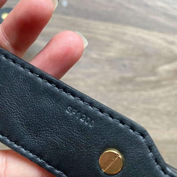 Reverse Monogram Strap - Picture 5 of 6